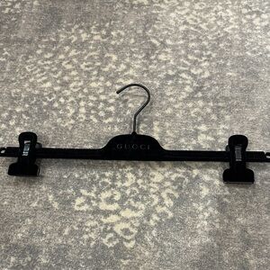 Gucci Black Velvet Clothing Hanger pinch style